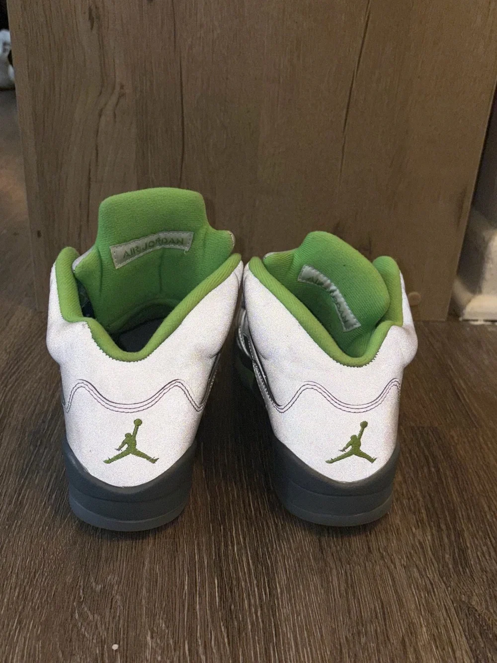 Big Boy JORDAN AIR JORDAN RETRO 5 GREEN BEAN GRADE-SCHOOL sz 6Y